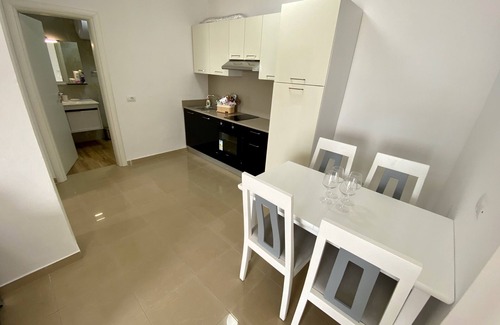 Durres Apartment | Modern apt with full sea view and balcony
