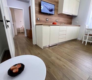 Korce Apartment | Modern ArtDeco Apartment Korca CityCenter 2