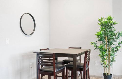 Montopolis Apartment | Modern Austin 2BR 2B Apt with Pool Parking & WIFI