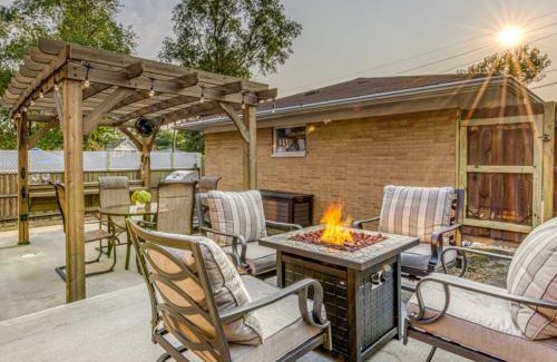 Miller Beach House | Modern Beach Bungalow, Firepit, Foosball, Hot tub, IN Dunes Natl Park