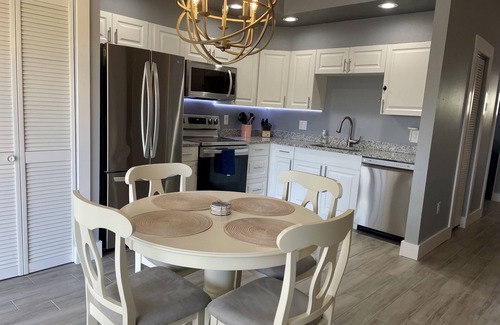 Bradenton House | Modern Beach House