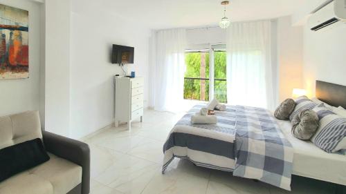 Platja de l'Arenal Apartment | Modern Beach Studio