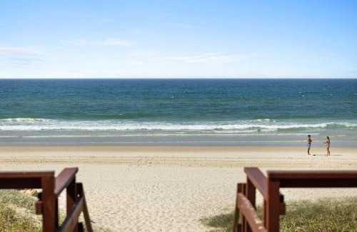 Palm Beach Apartment | Modern Beachside Oasis 1BR Apartment Free Wi-Fi