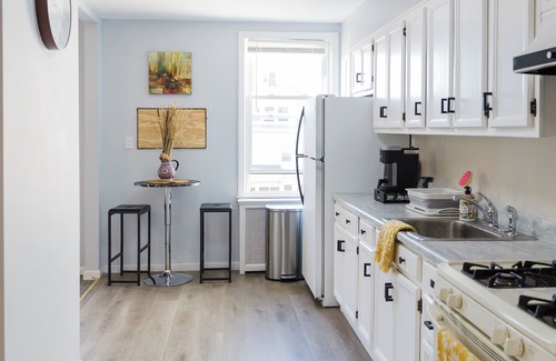 Southeast Yonkers Apartment | Modern Bohemian 3-Bedroom Apartment in Prime Mount Vernon Location