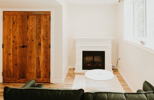 Fergus Apartment | Modern Boho Basement Apartment - The Nook