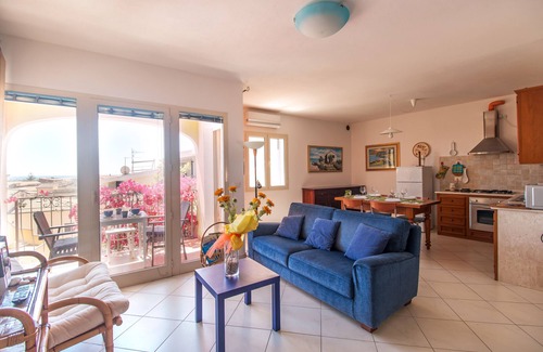 Orosei House | Modern, bright and large sea view house with air conditioning