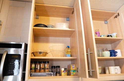 Allandale Condo | Modern Bright Condo with Washer inside, self check-in, gr8 location, quiet