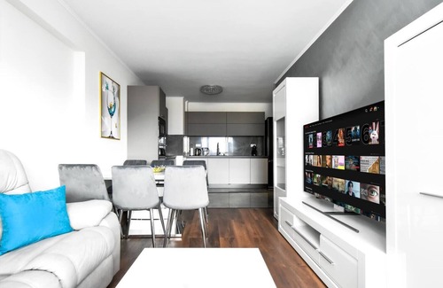 Plovdiv Apartment | Modern Building: Terrace, AC, Parking, Kitchen