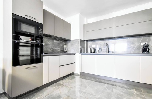 Plovdiv Apartment | Modern Building: Terrace, AC, Parking, Kitchen