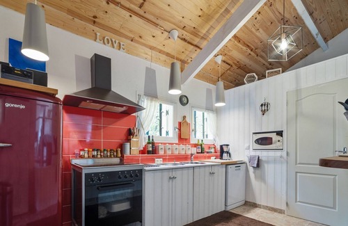 Belaye House | Modern bungalow in Midi-Pyrenees with swimming pool