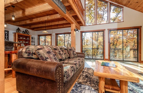 Rawley Springs Cabin | MODERN CABIN DEEP IN THE MOUNTAINS AND ONLY 20 MINS TO HARRISONBURG
