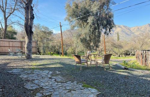 Three Rivers House | Modern Cabin, Near Snow Park, 3.5 Miles to SNP!