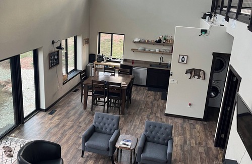 Lead Cabin | Modern cabin nestled in the Black Hills National Forest. Hunting destination!