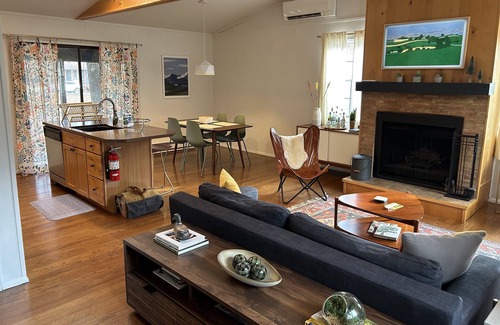 Lackawaxen Cabin | Modern Cabin nestled between Catskills and Poconos