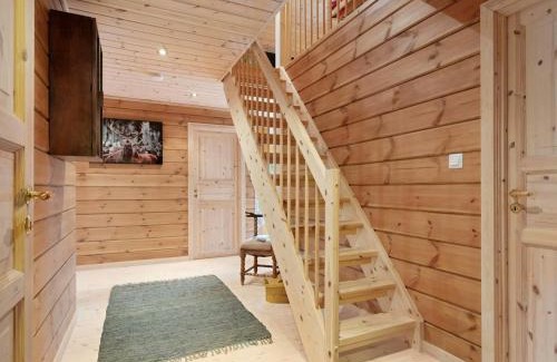 Tjørhom House | Modern Cabin With Panoramic Views In Solheimsdalen