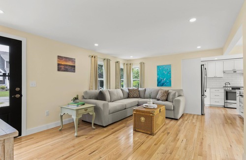 Pocasset Cottage | Modern Cape Cod Cottage- 0.5 mile to beach