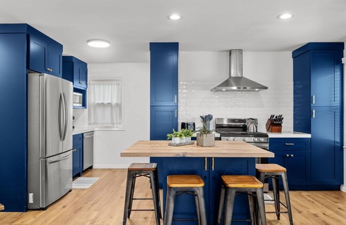 Franz Park House | Modern & Central Abode - STL Zoo & Forest Park