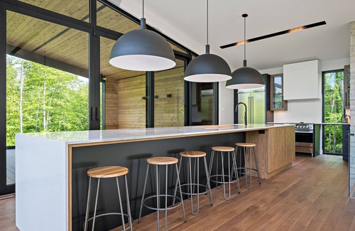Lac Superieur Village House | Modern chalet 10 minutes from Mont Tremblant