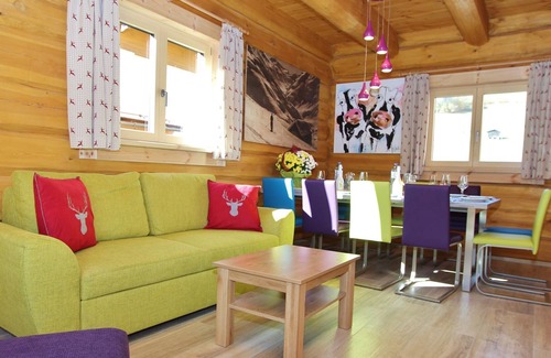 Kaprun Ski Chalet | Modern Chalet in Kaprun with Jacuzzi