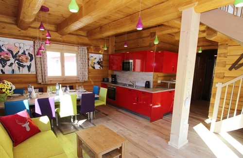 Kaprun Ski Chalet | Modern Chalet in Kaprun with Jacuzzi