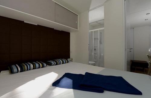 Baia Domizia Ski Chalet | Modern Chalet in Pine Grove