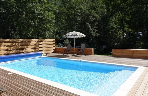 Venosc Ski Chalet | Modern Chalet in V nosc with Swimming Pool