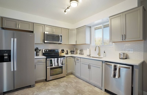 Wheat Ridge House | Modern Charmer|Sleeps 10|Close to Denver|Mountains
