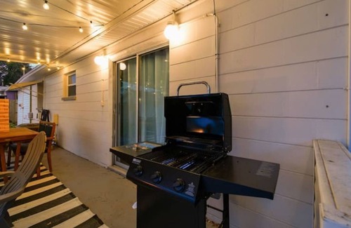 Pinellas Park House | Modern Chic Bungalow + Pool House Outdoor Shower