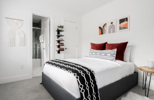 Highland House | Modern Chic - Spacious Duplex - Highlands
