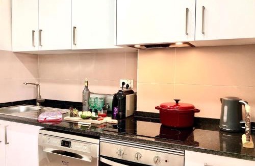 Santa Maria do Castelo e Sao Miguel Apartment | Modern City Center Apartment