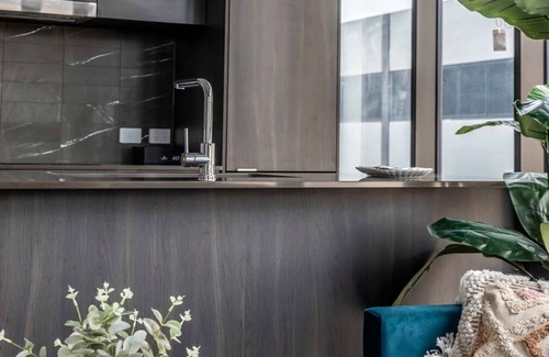 Phillip Apartment | Modern City Escape Phillip ACT