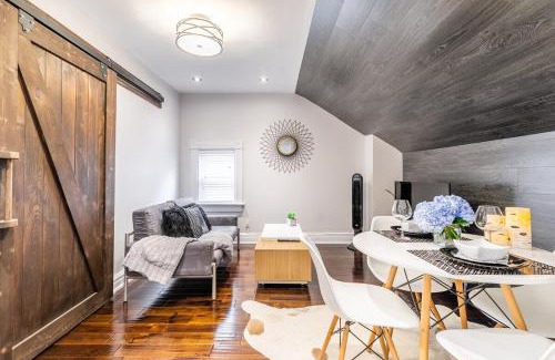 Parkdale Apartment | Modern City Suite with Rooftop Patios
