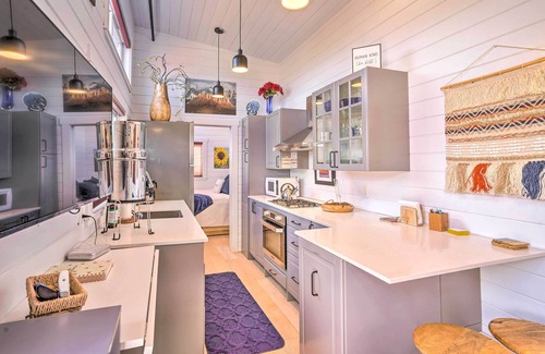 Clarkdale House | Modern Clarkdale Tiny Home on Mingus Mountain