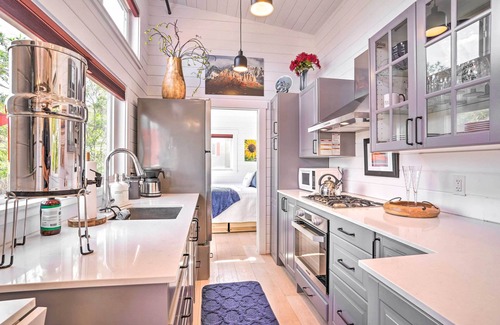 Clarkdale House | Modern Clarkdale Tiny Home on Mingus Mountain