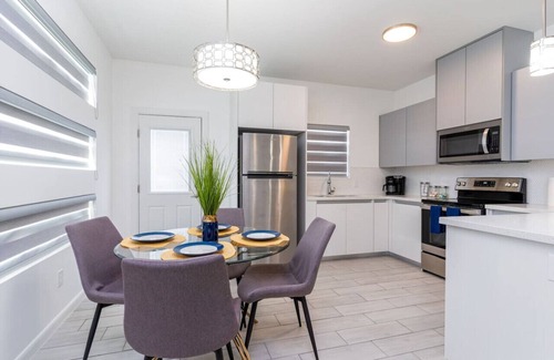 McAllen House | ✨Modern✨Close to mall hospitals 2bed2bath King bed