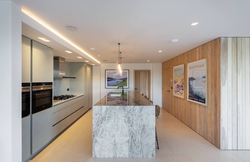 Bantham House | Modern coastal retreat