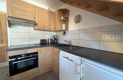 Pralognan-la-Vanoise Apartment | Modern comfort with mezzanine near the cable car