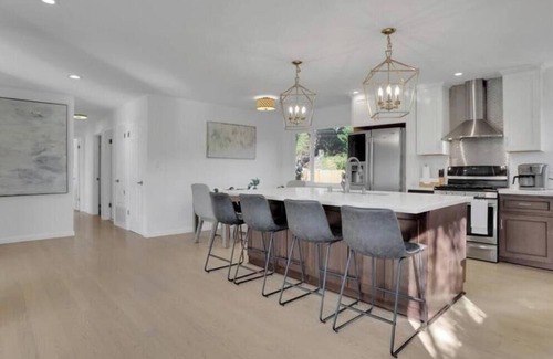El Sobrante House | Modern Comfort in the Richmond/El Sobrante Hills