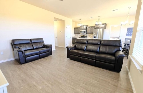 Altus House | Modern Comfort Near Altus AFB