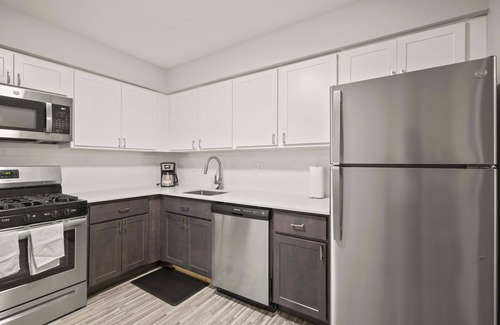 Rochester Apartment | Modern Comfort in Rochester, Perfect Getaway