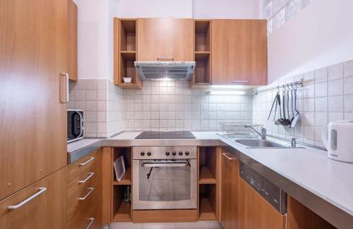 Istvanmezo Apartment | Modern Comfy Home - Easy Parking