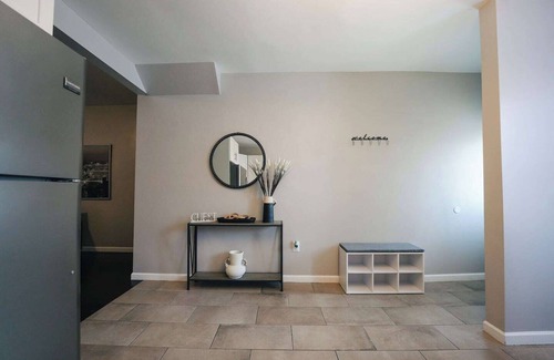 Constable Hook House | Modern Comfy Home, minutes to NYC