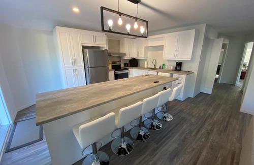 Saint-Sauveur-des-Monts Apartment | Modern Condo in the Heart of the Village