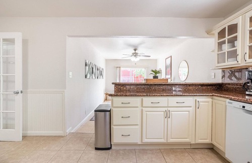 Concord House | Modern Concord 3BR w/Backyard + Patio, nr Mt Diablo, by Blueground