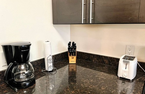 Mission Condo | Modern Condo Family Friendly