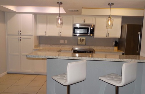 Paradise Valley Village Condo | Modern Condo in a Quite Neighborhood Near Paradise Valley Mall