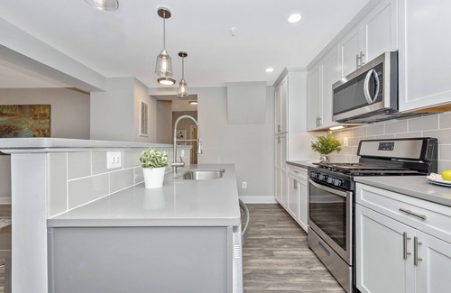 Downtown Condo | *Modern Condo In Downtown Frederick*