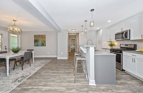 Downtown Condo | *Modern Condo In Downtown Frederick*