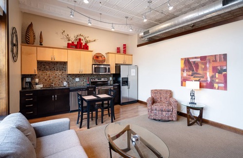 Holland Condo | Modern Condo in Downtown Holland: The Macatawa