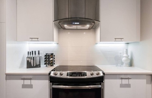 Mile End Condo | Modern Condo in Mile End (Phase 1 - 101)
